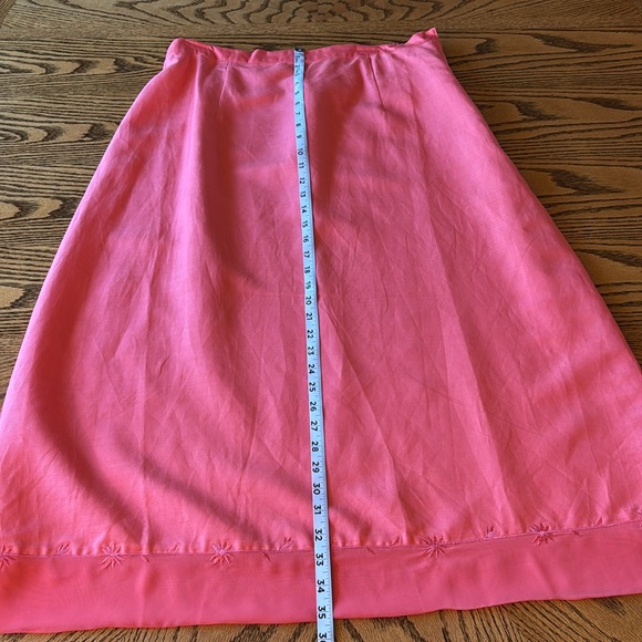 Long modest Caran New York coral skirt with design at bottom. - Picture 5 of 9